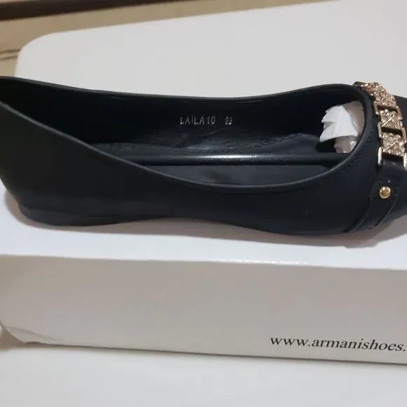 🦋NWT Flats w/rhinestone embellishments - Picture 3 of 4